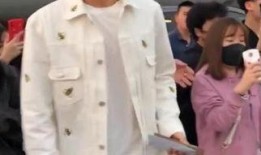 李宏毅爆料出门旅游视频